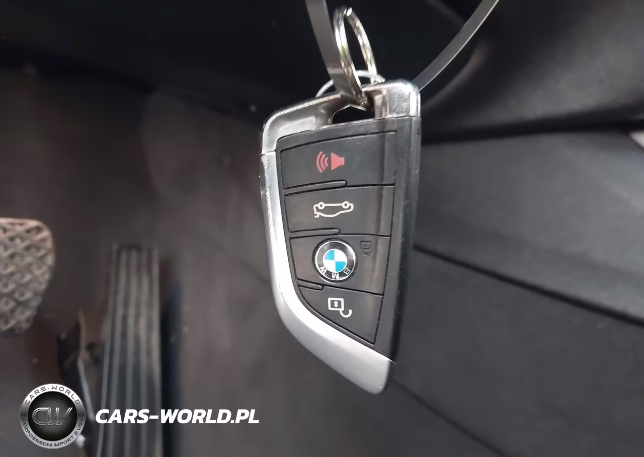 2018 BMW X6 xDrive50I VIN:5UXKU6C58J0Z66538 - 11