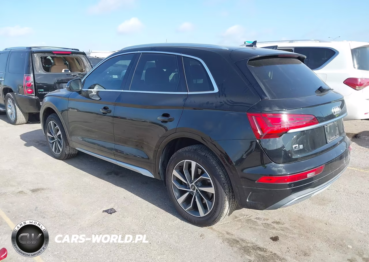 2021 Audi Q5 Premium 45 Tfsi Quattro S Tronic VIN:WA1AAAFY2M2052139 - 3