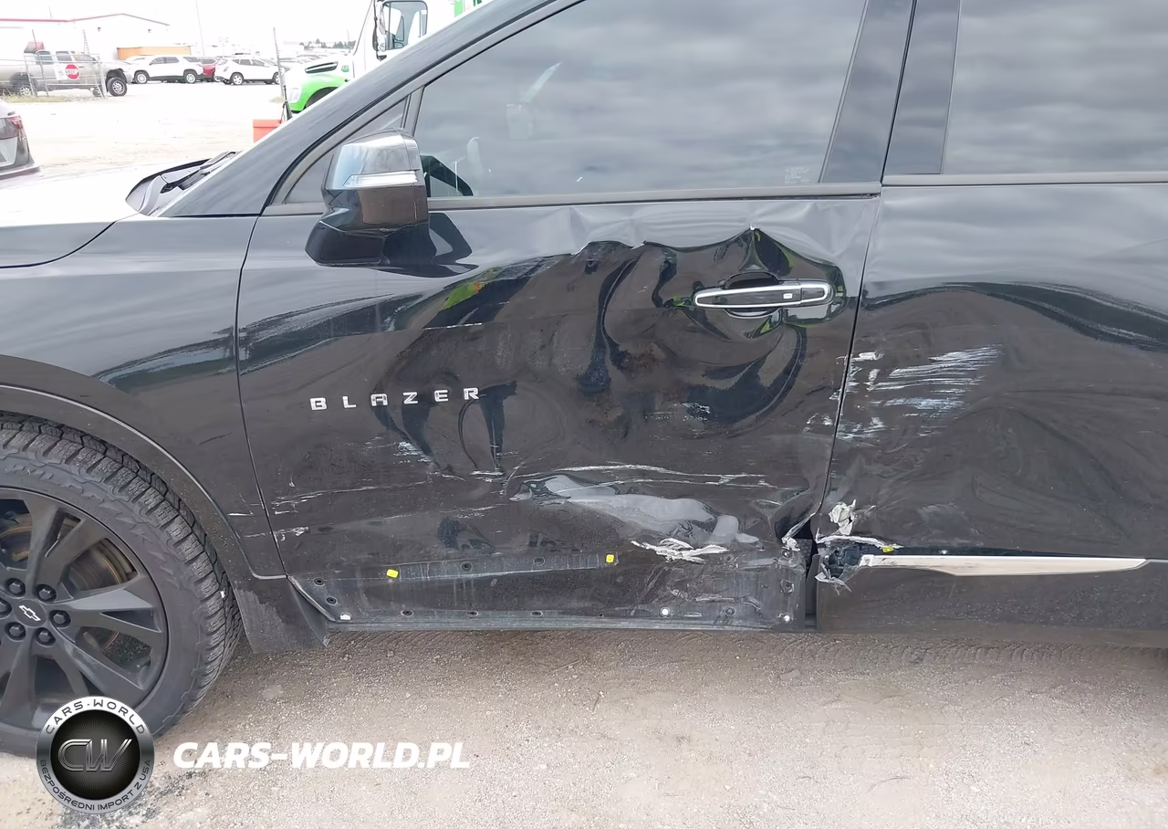 2019 Chevrolet Blazer Premier VIN:3GNKBFRS9KS607561 - 6