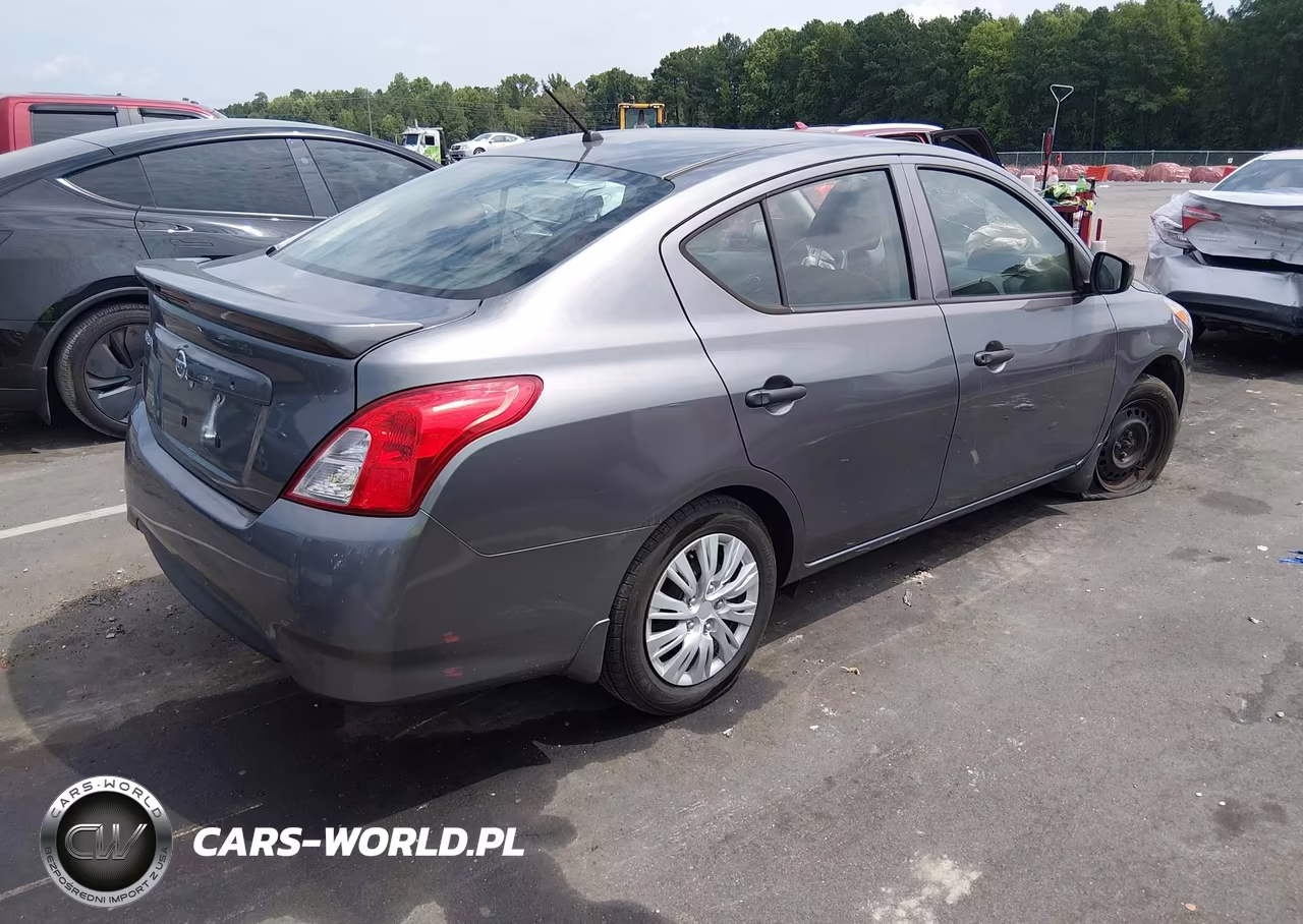 2018 Nissan Versa 1.6 S+ VIN:3N1CN7AP6JL834641 - 4