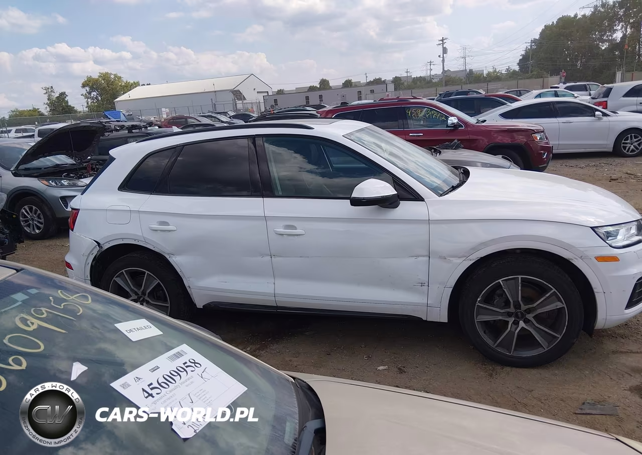 2019 Audi Q5 45 Premium VIN:WA1BNAFY9K2083717 - 14