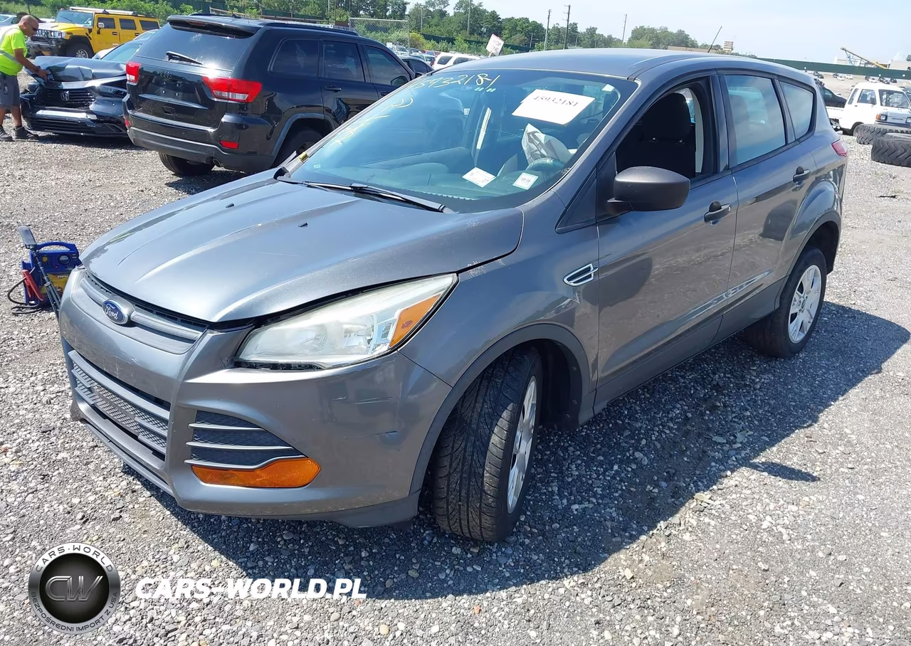 2014 Ford Escape S VIN:1FMCU0F7XEUB04240 - 2
