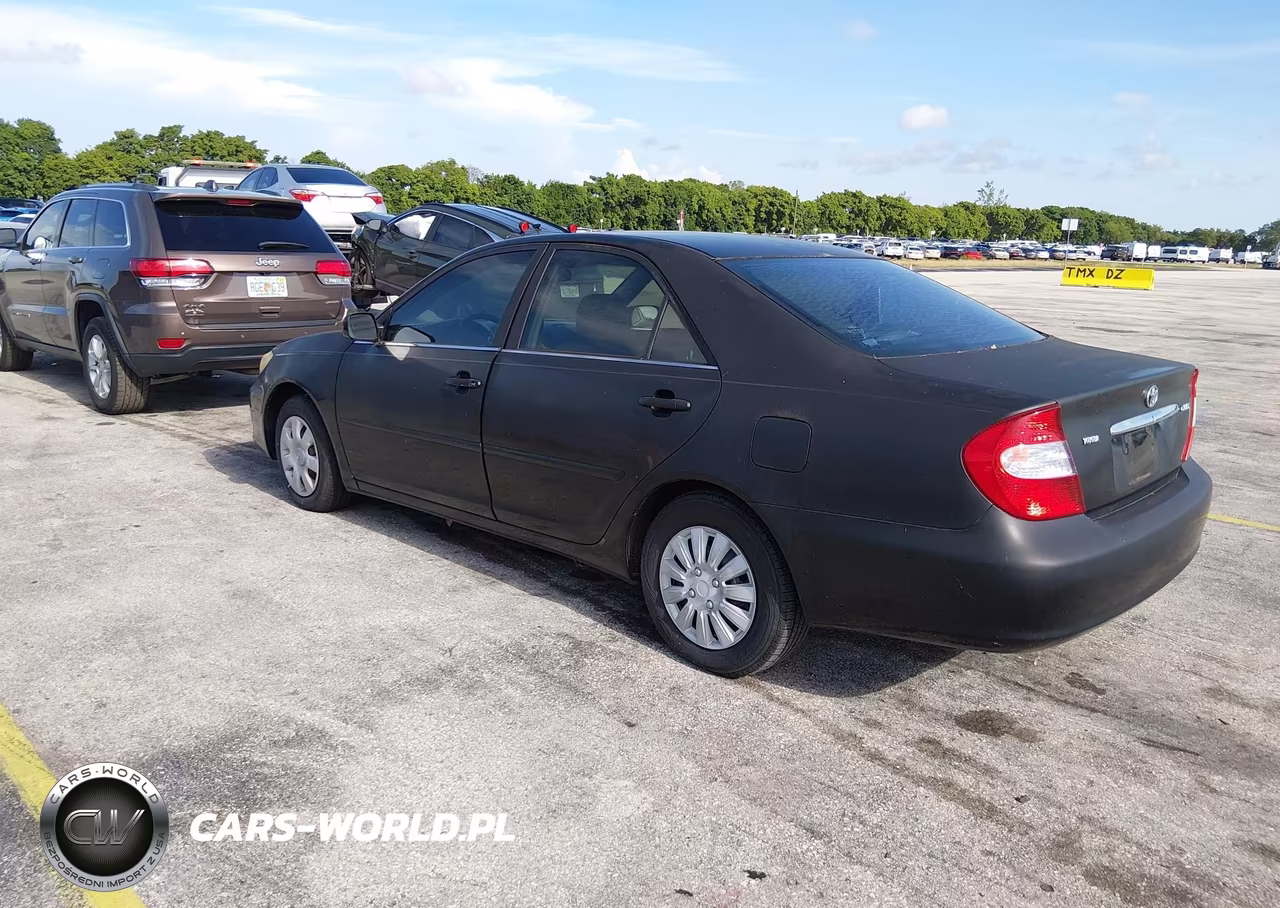 2002 Toyota Camry Le VIN:4T1BE32KX2U614510 - 3