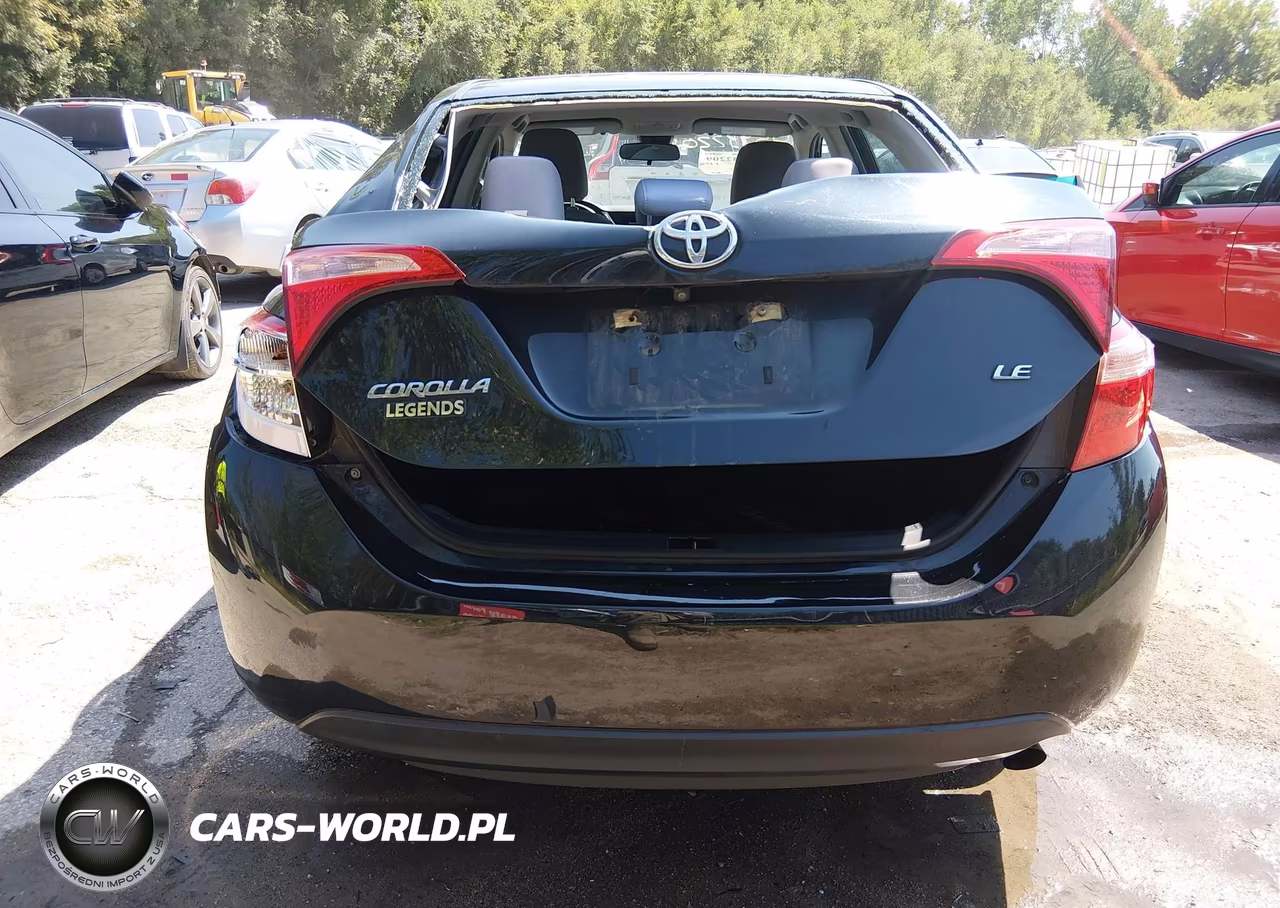 2018 Toyota Corolla Le VIN:5YFBURHE1JP761497 - 18