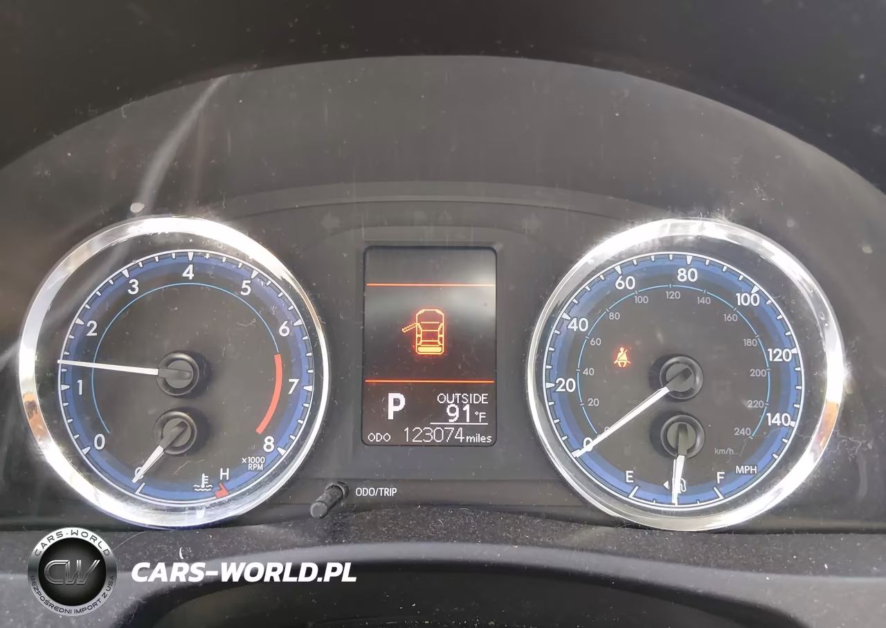 2018 Toyota Corolla Le VIN:5YFBURHE1JP761497 - 7