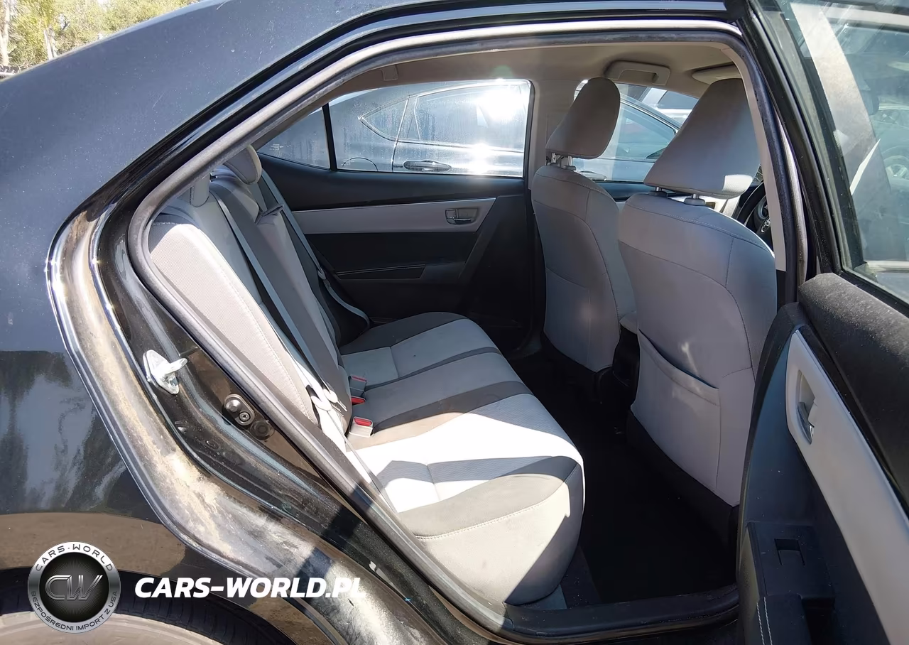 2018 Toyota Corolla Le VIN:5YFBURHE1JP761497 - 8