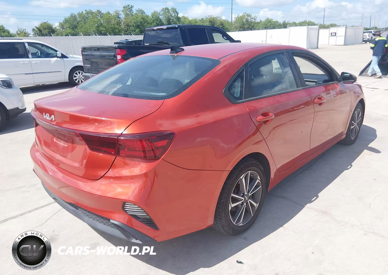 2023 KIA FORTE LX VIN:3KPF24AD2PE646588 - 4