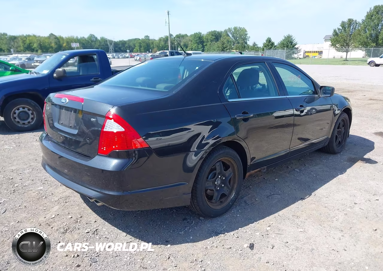 2010 Ford Fusion Se VIN:3FAHP0HA1AR420188 - 4