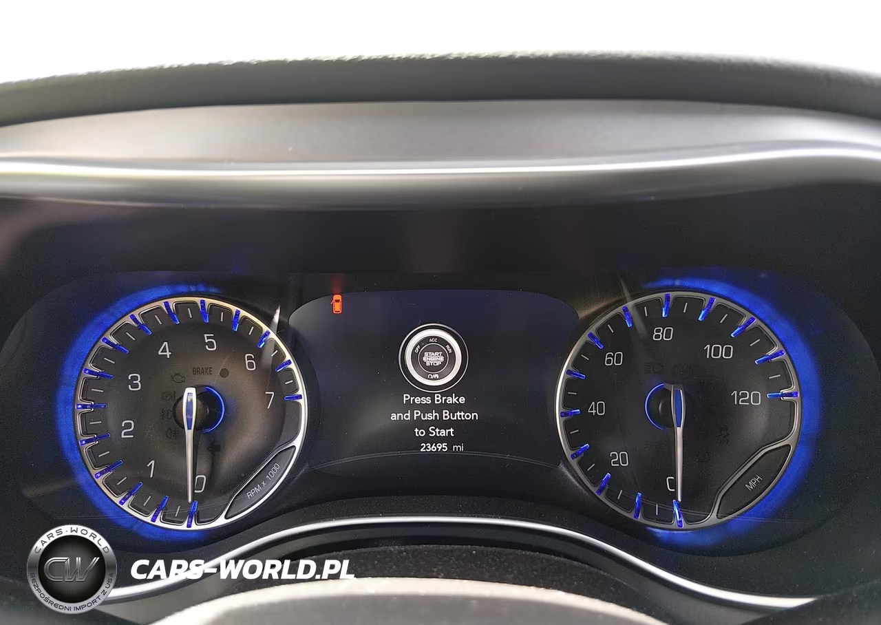 2018 Chrysler Pacifica Touring L Plus VIN:2C4RC1EG0JR332781 - 7
