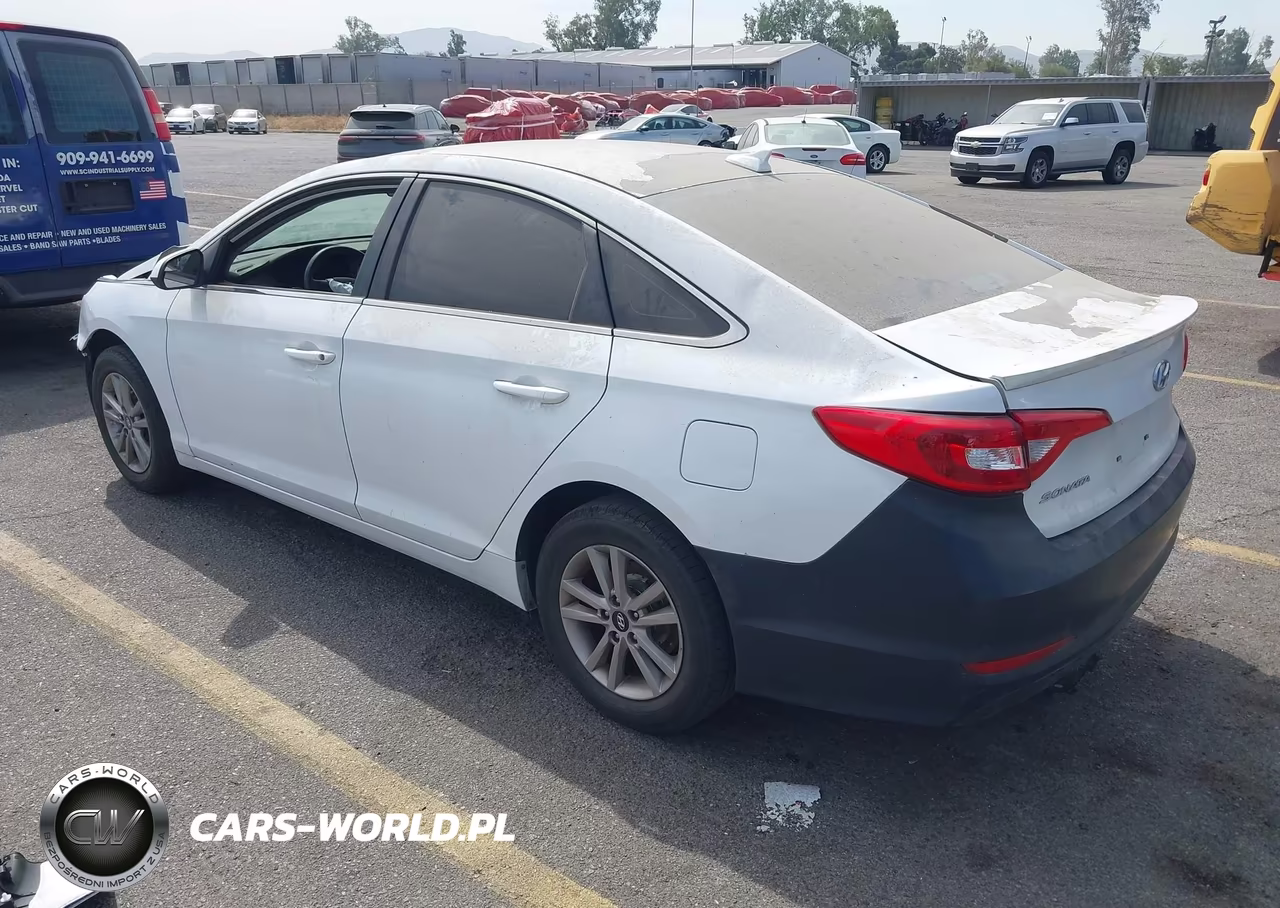 2015 Hyundai Sonata Se VIN:5NPE24AF8FH014105 - 3