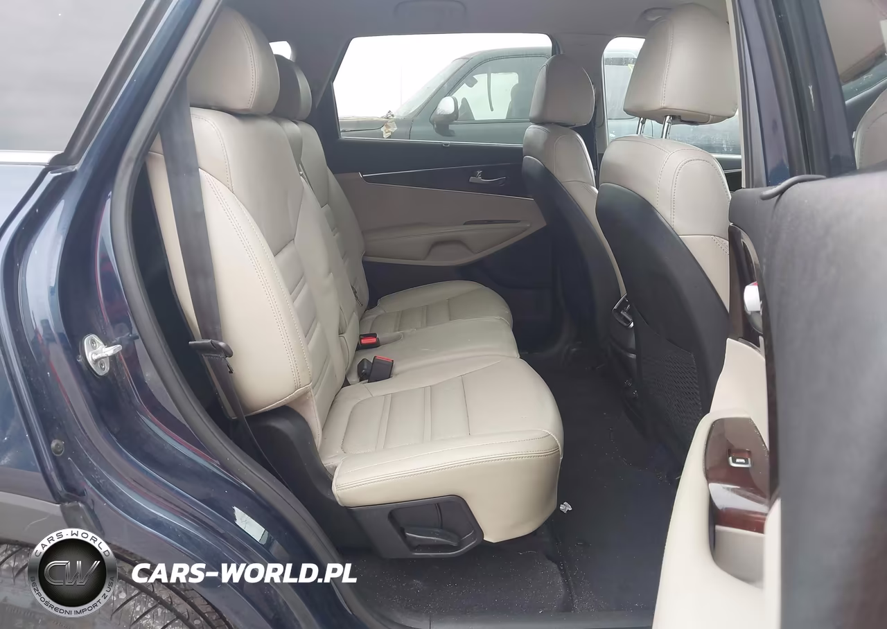 2018 Kia Sorento 2.0T Ex VIN:5XYPHDA12JG358198 - 8