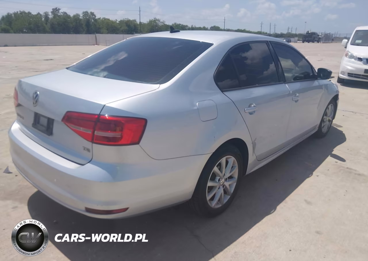 2015 Volkswagen Jetta 1.8T Se VIN:3VWD17AJXFM265378 - 4