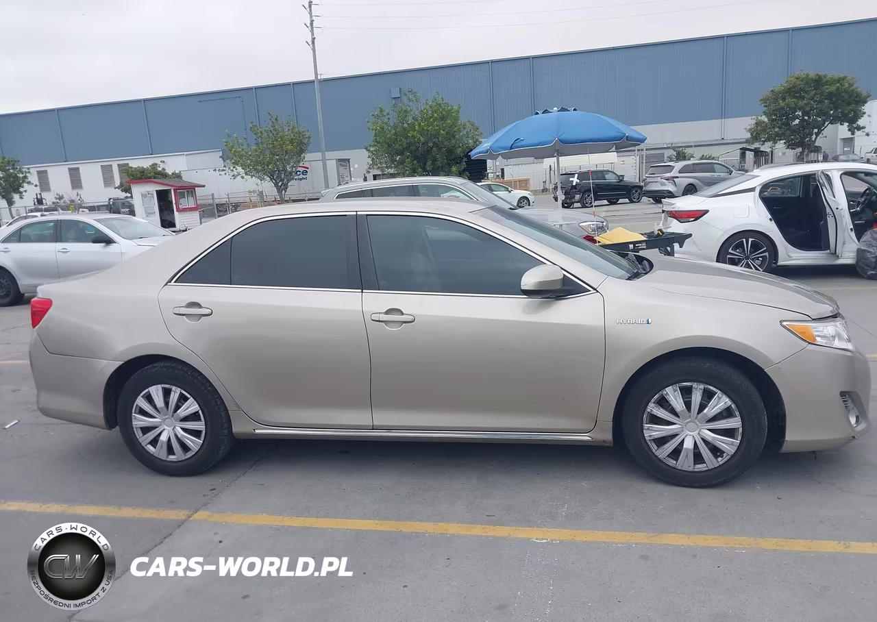 2014 Toyota Camry Hybrid Le VIN:4T1BD1FK0EU115124 - 13
