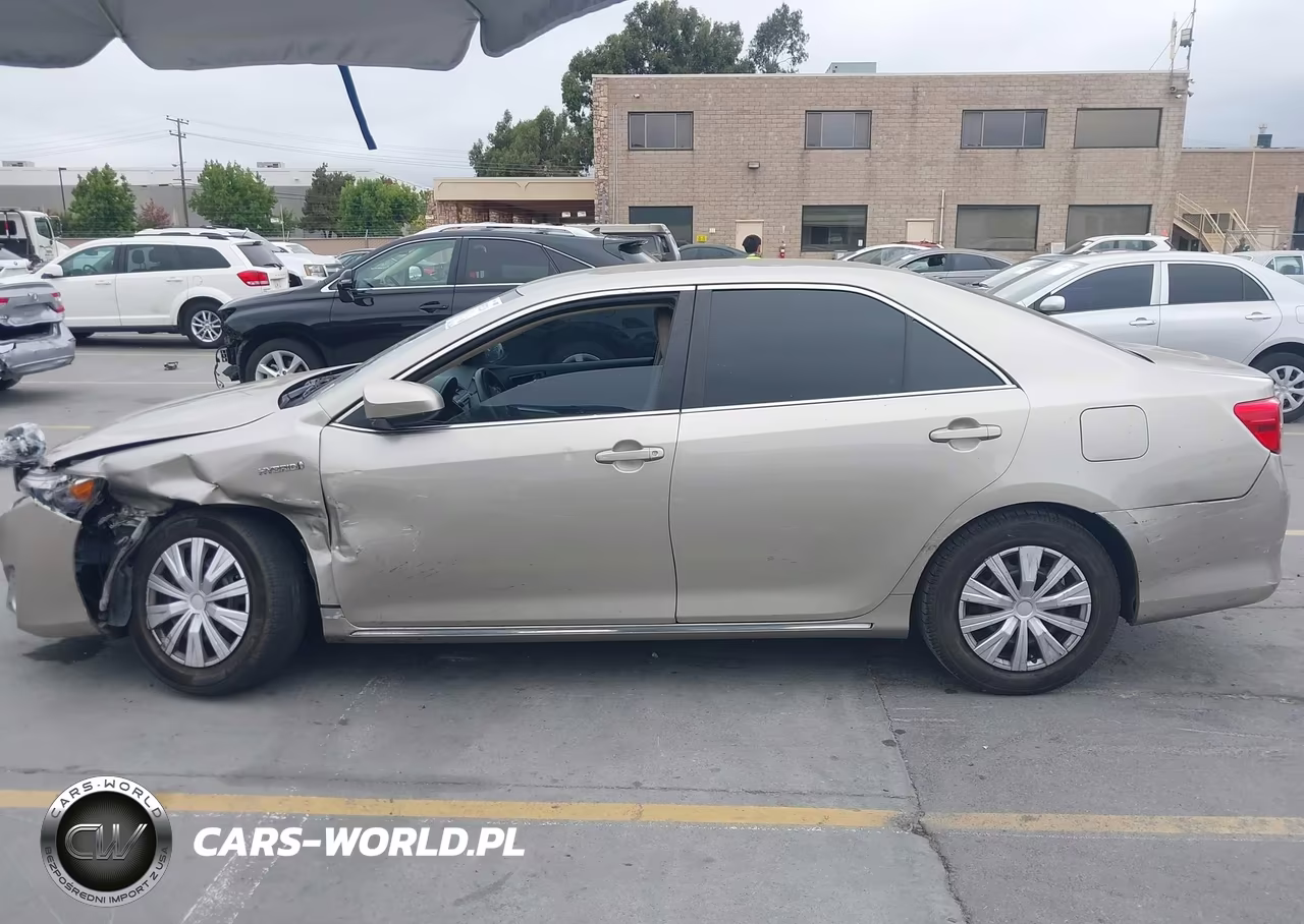 2014 Toyota Camry Hybrid Le VIN:4T1BD1FK0EU115124 - 14