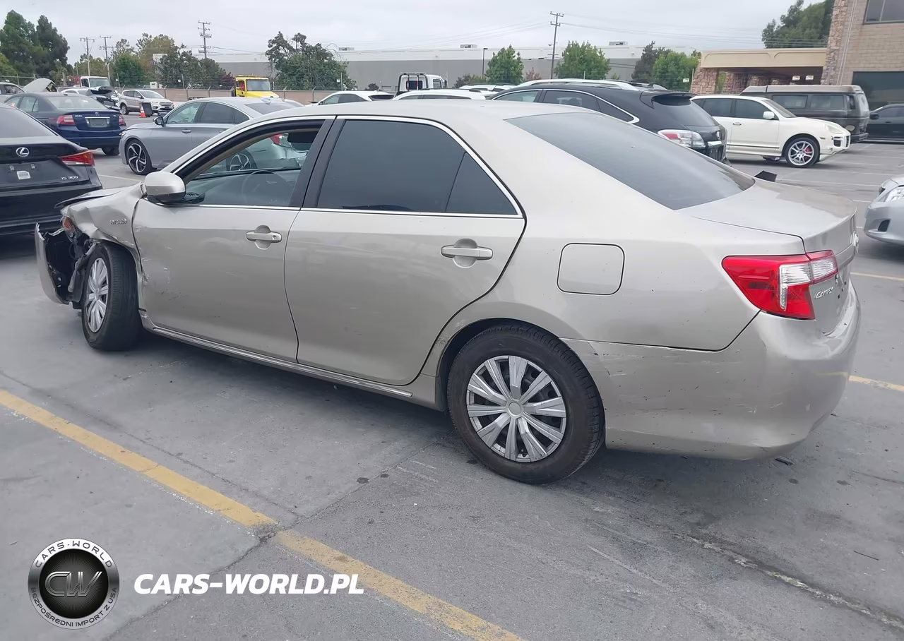 2014 Toyota Camry Hybrid Le VIN:4T1BD1FK0EU115124 - 3