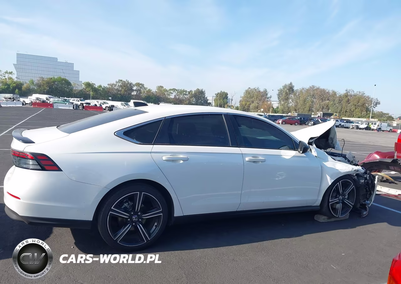 2025 Honda Accord Hybrid Sport VIN:1HGCY2F57SA015114 - 14