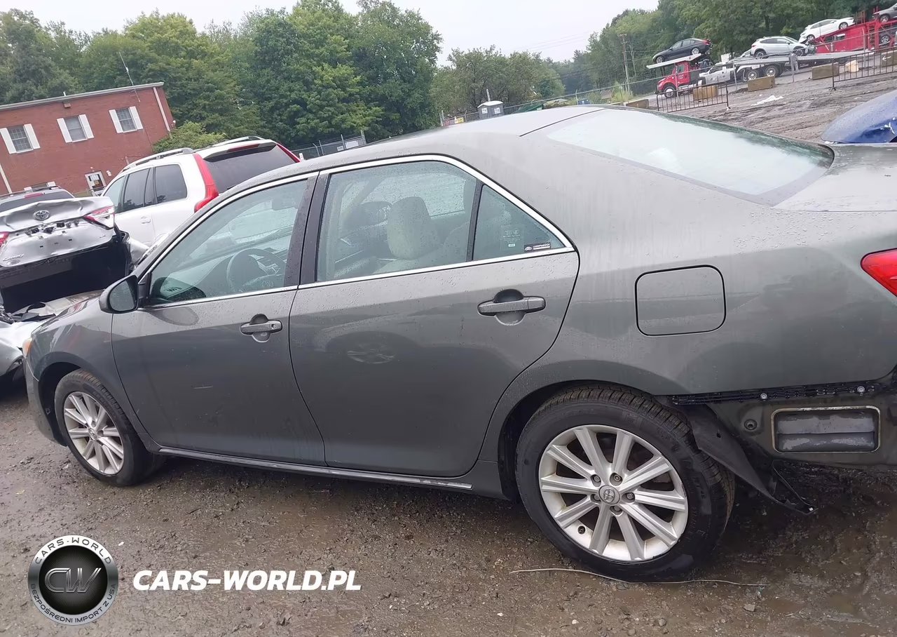 2013 Toyota Camry Xle VIN:4T4BF1FK6DR331493 - 14