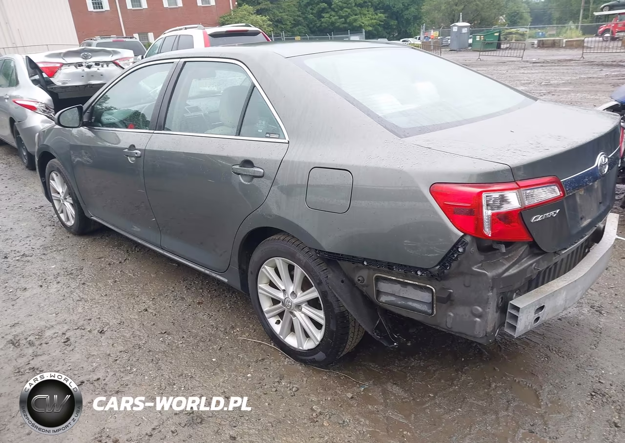 2013 Toyota Camry Xle VIN:4T4BF1FK6DR331493 - 3