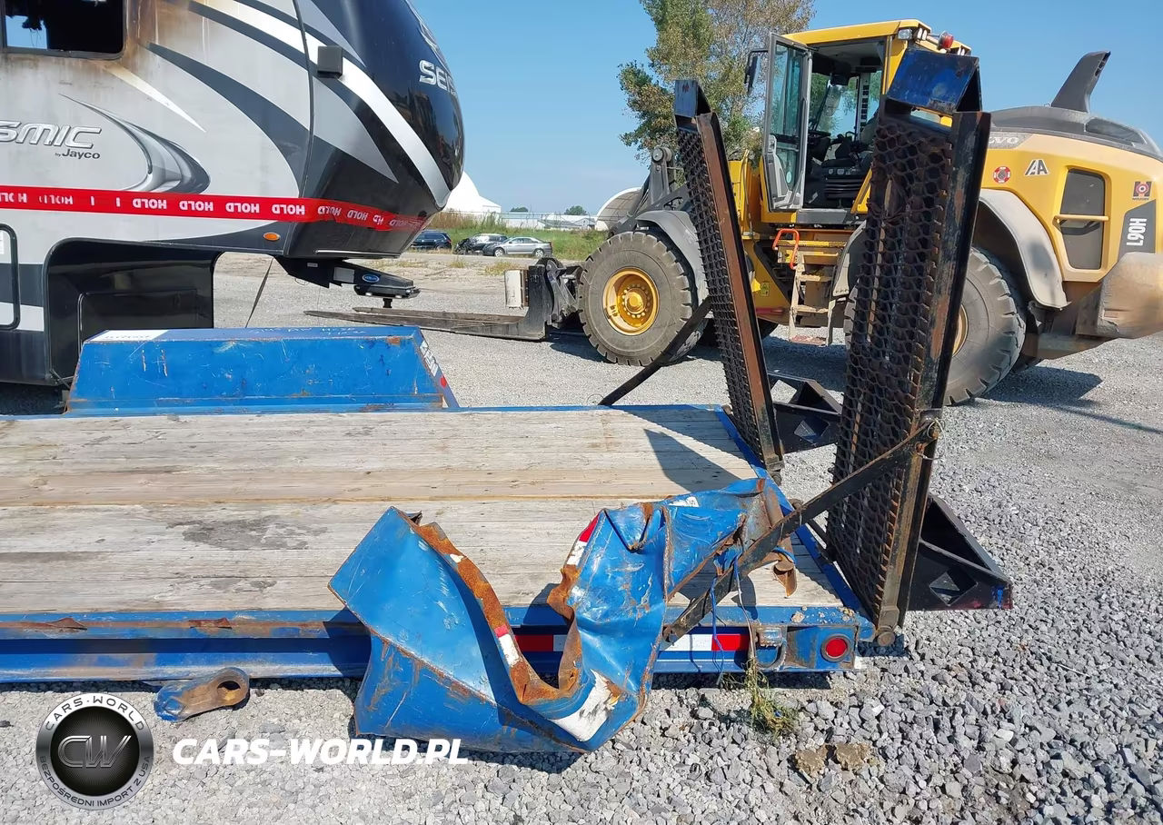 2018 Towmaster Trailers Unknown VIN:4KNBF2322JL161831 - 10