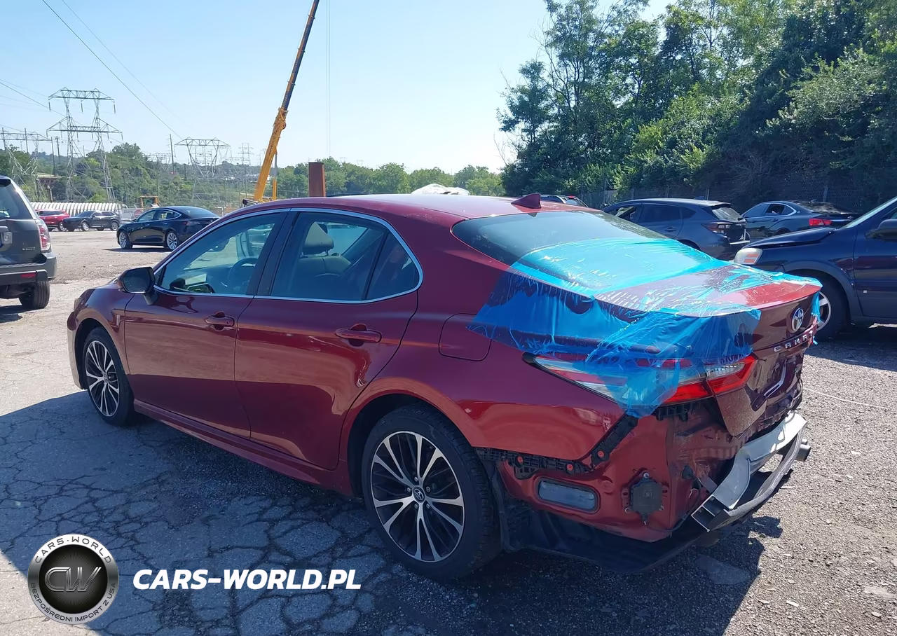 2018 Toyota Camry Se VIN:4T1B11HK1JU653170 - 3