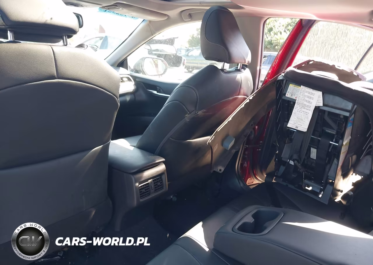 2018 Toyota Camry Se VIN:4T1B11HK1JU653170 - 8