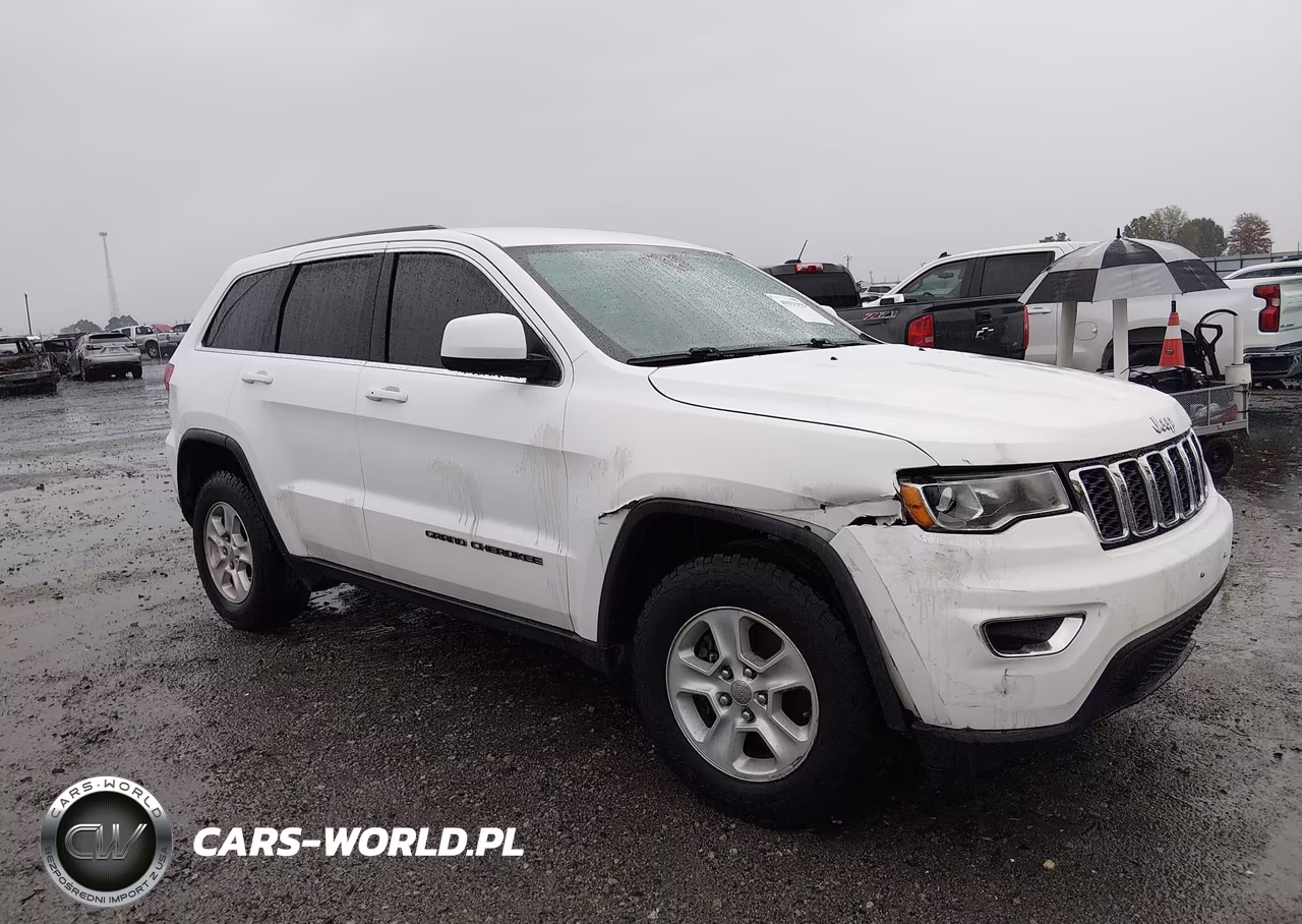 2017 Jeep Grand Cherokee Laredo VIN:1C4RJFAG0HC735171 - 1