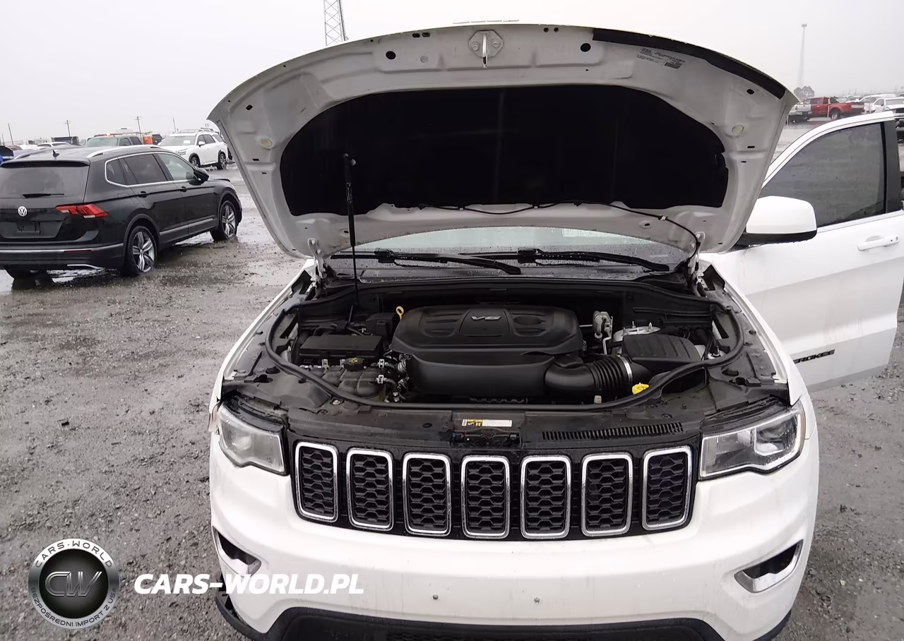 2017 Jeep Grand Cherokee Laredo VIN:1C4RJFAG0HC735171 - 10