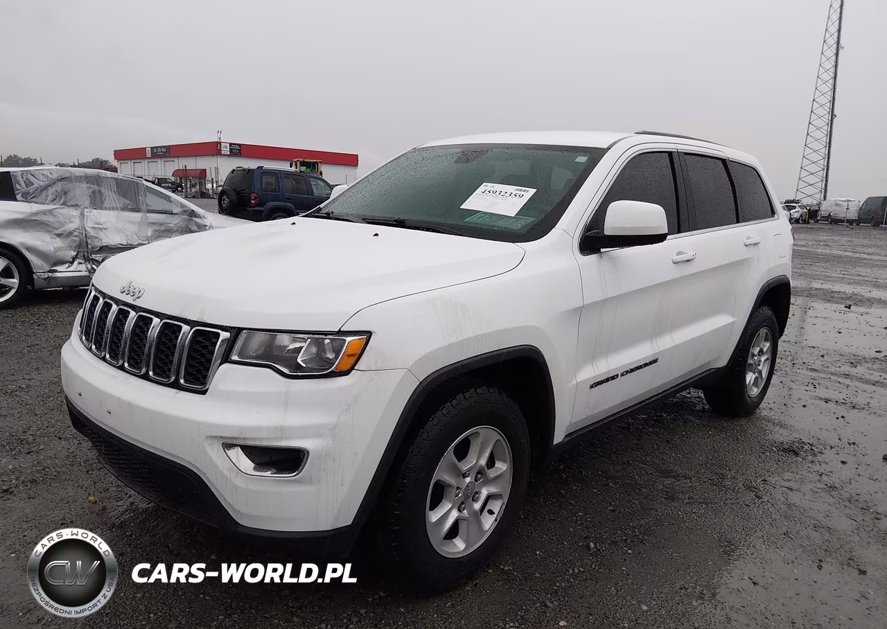 2017 Jeep Grand Cherokee Laredo VIN:1C4RJFAG0HC735171 - 2