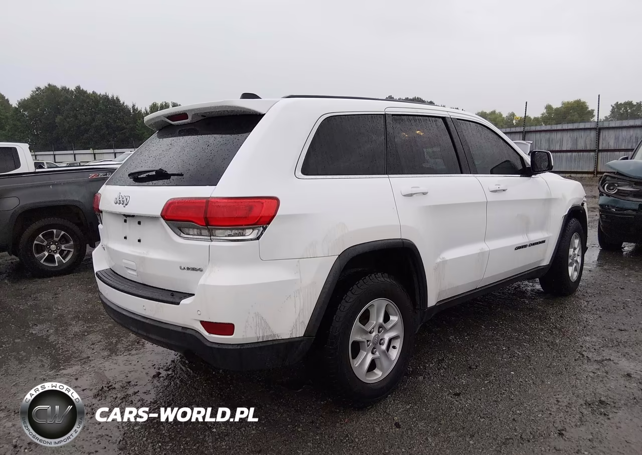 2017 Jeep Grand Cherokee Laredo VIN:1C4RJFAG0HC735171 - 4