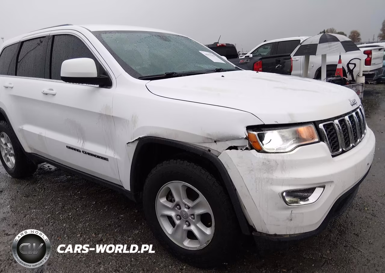 2017 Jeep Grand Cherokee Laredo VIN:1C4RJFAG0HC735171 - 6