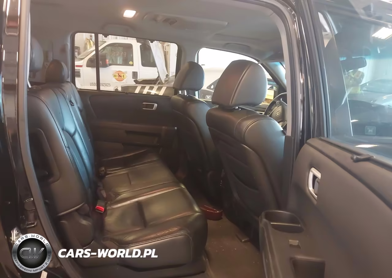 2011 Honda Pilot Touring VIN:5FNYF4H93BB089711 - 8