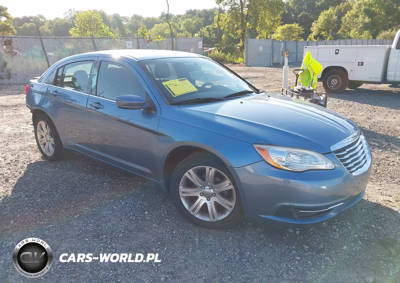 2011 Chrysler 200 Touring VIN:1C3BC1FB4BN612808 - 1