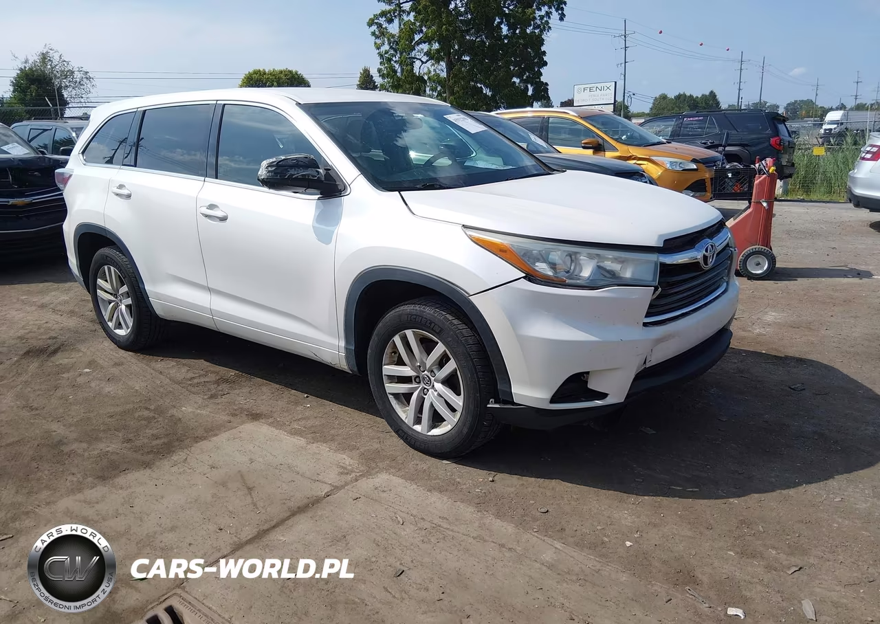 2016 Toyota Highlander Le V6