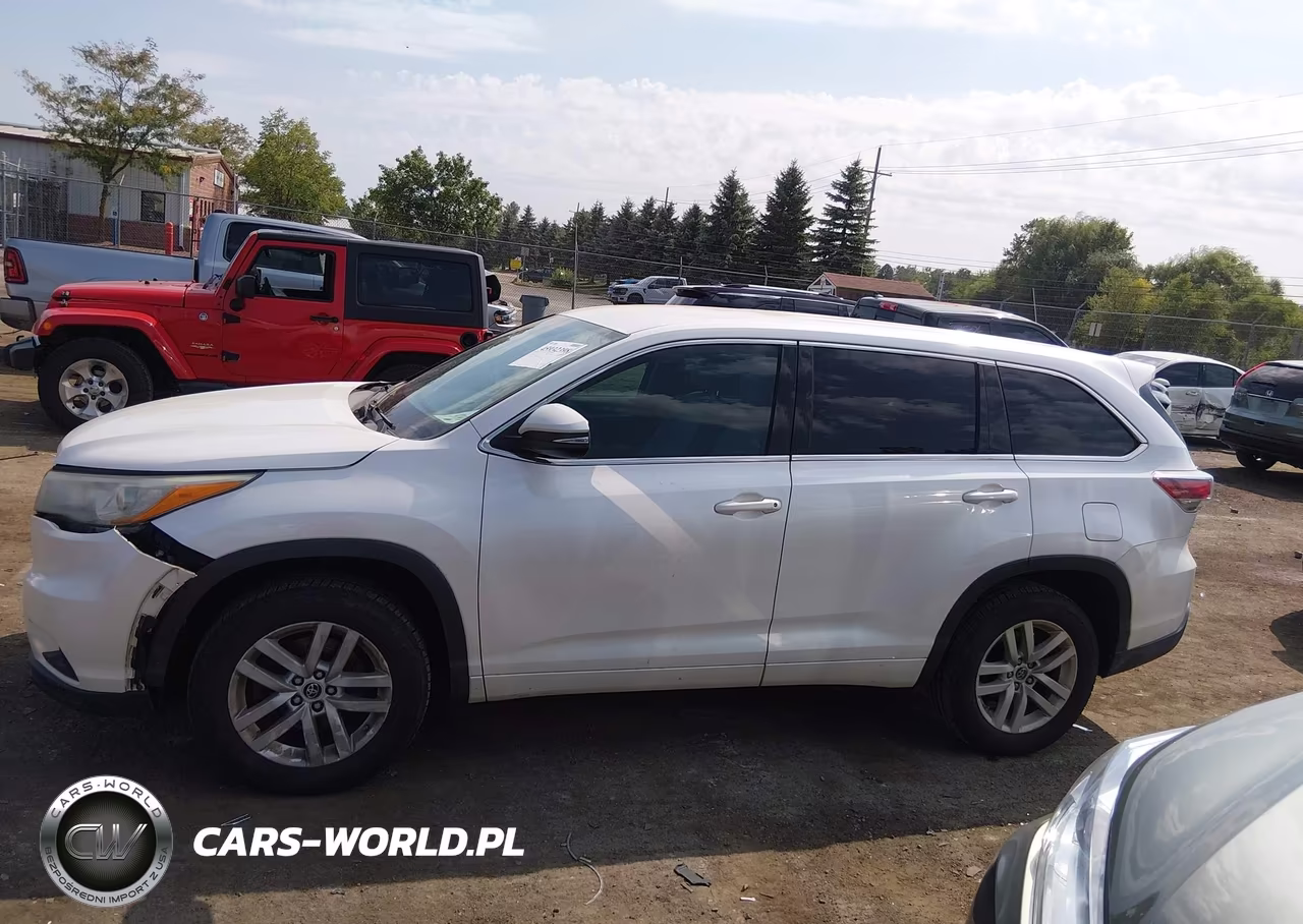 2016 Toyota Highlander Le V6 VIN:5TDZKRFH8GS129291 - 14