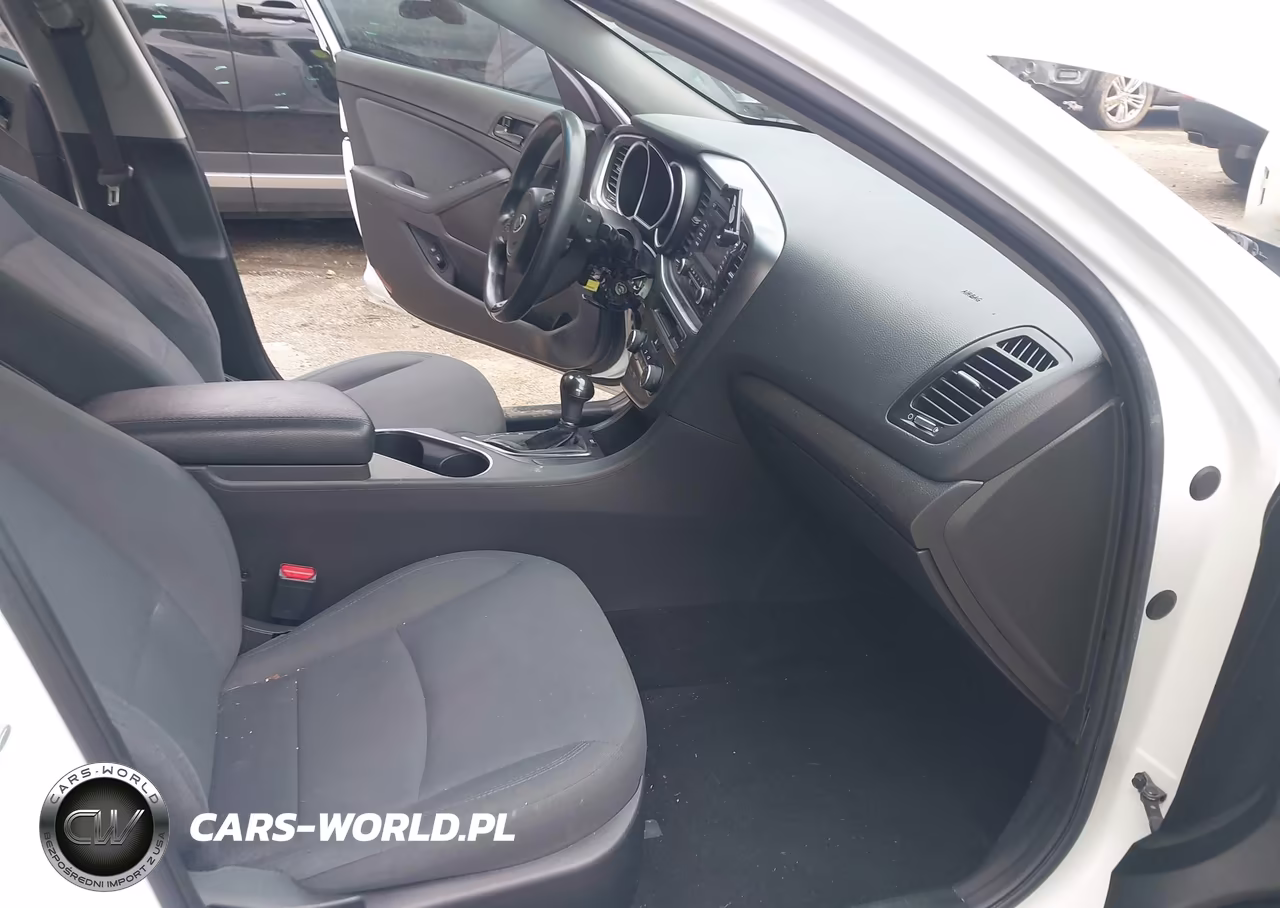 2015 Kia Optima Lx VIN:5XXGM4A77FG473083 - 5