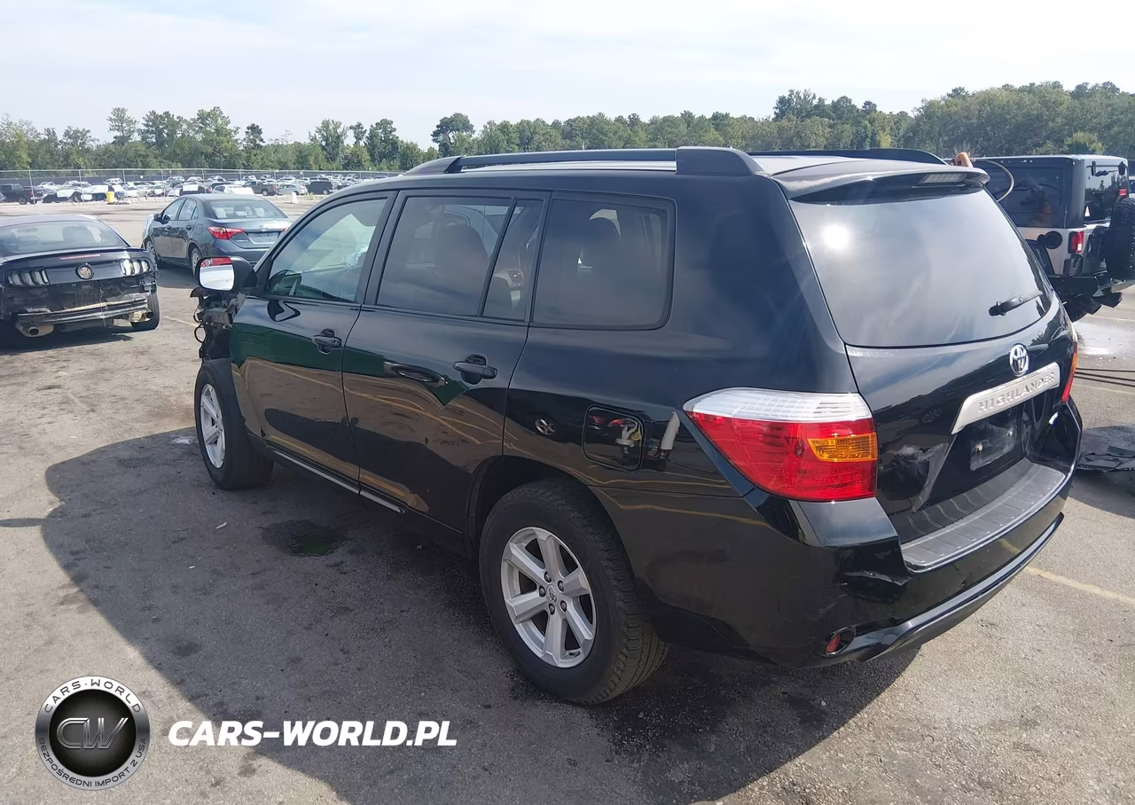 2010 Toyota Highlander Base V6 VIN:5TDBK3EH0AS014563 - 3