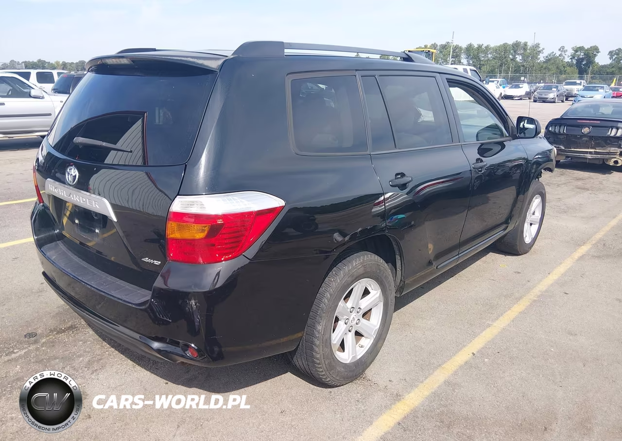 2010 Toyota Highlander Base V6 VIN:5TDBK3EH0AS014563 - 4