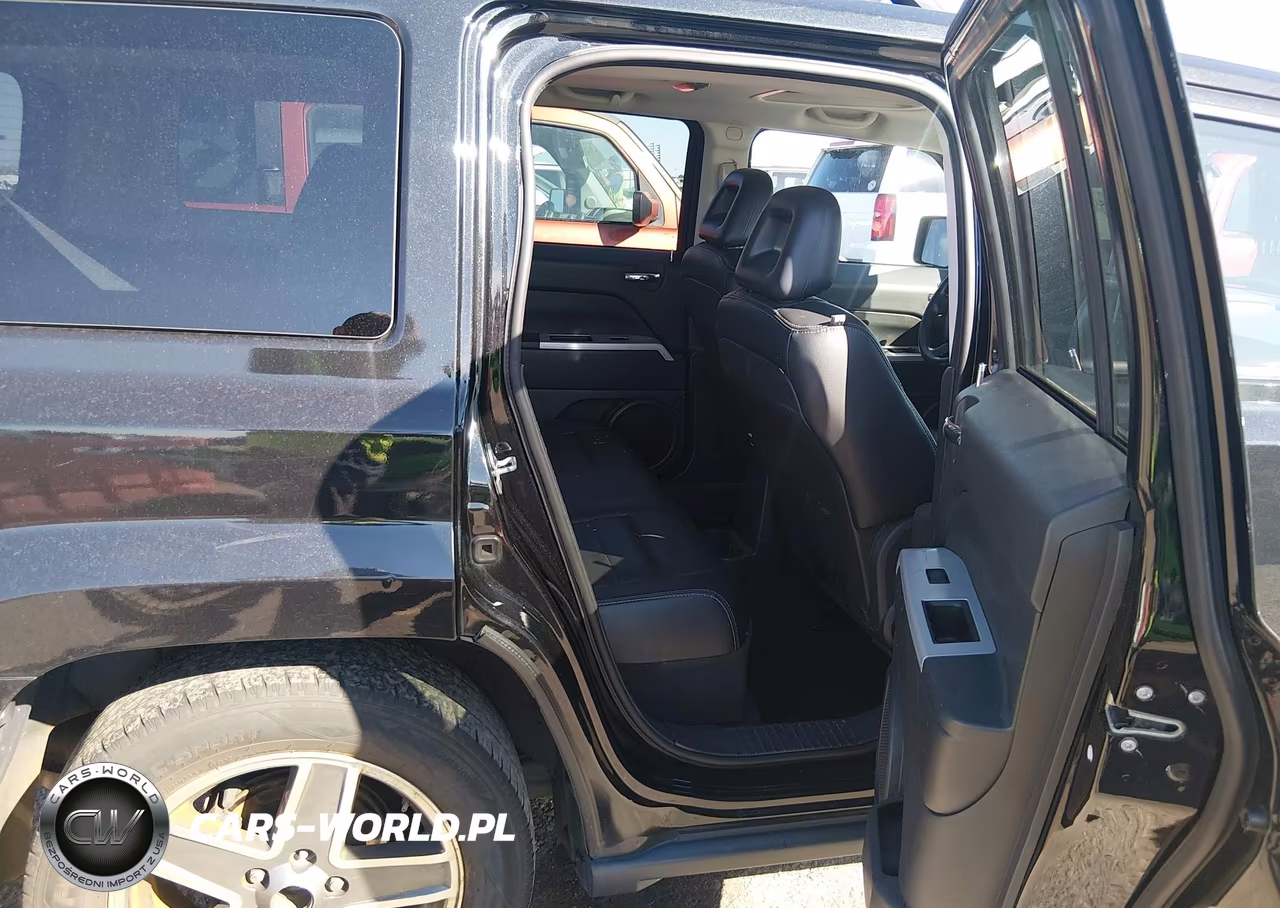 2008 Jeep Patriot Limited VIN:1J8FF48W58D796086 - 8