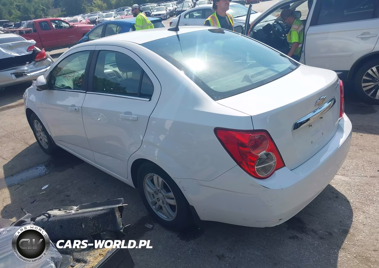 2014 Chevrolet Sonic Lt Auto VIN:1G1JC5SH8E4144075 - 3