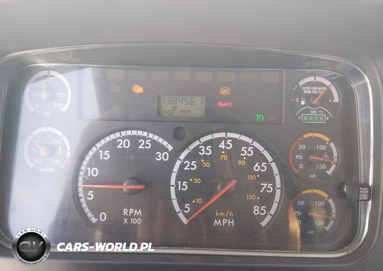 2015 Freightliner M2 106 Medium Duty VIN:1FVHCYCY2FHGF0228 - 5