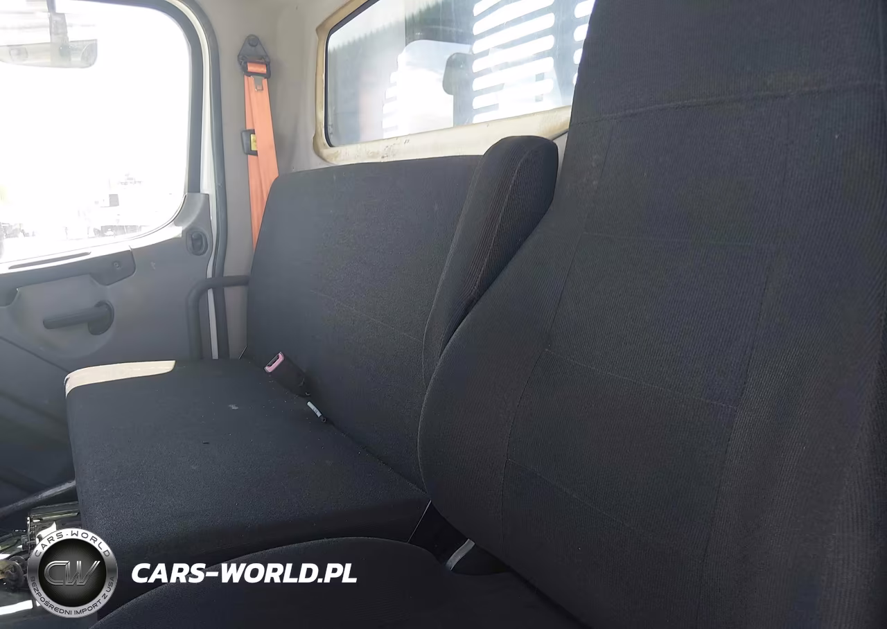 2015 Freightliner M2 106 Medium Duty VIN:1FVHCYCY2FHGF0228 - 7