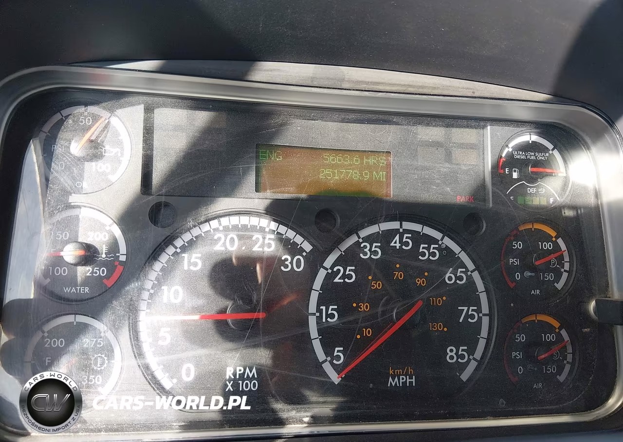 2016 Freightliner M2 106 Medium Duty VIN:1FVHCYCY2GHHG8393 - 5