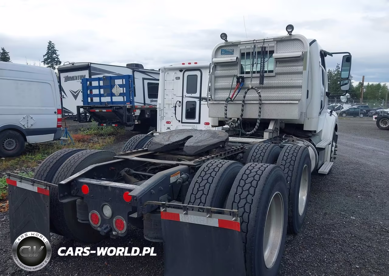 2016 Freightliner M2 112 Medium Duty VIN:1FUJC5DV7GHHN6074 - 4