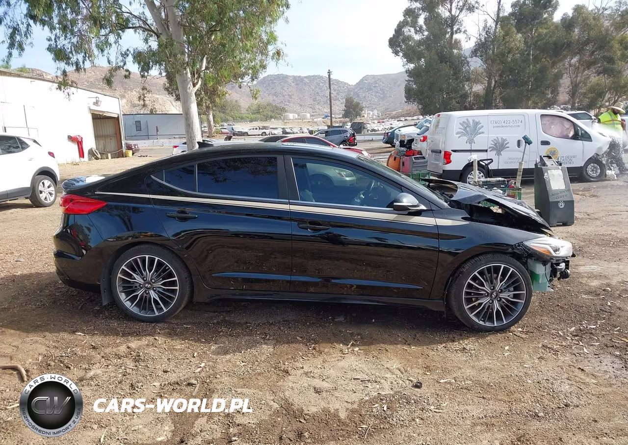 2018 Hyundai Elantra Sport VIN:KMHD04LBXJU599338 - 13
