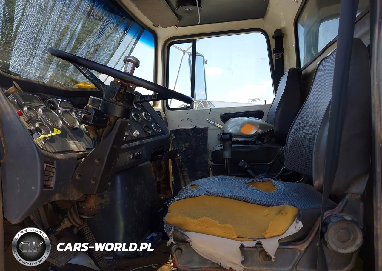 1994 Ford L-Series Lt9000 VIN:1FDYU90T9RVA03688 - 7