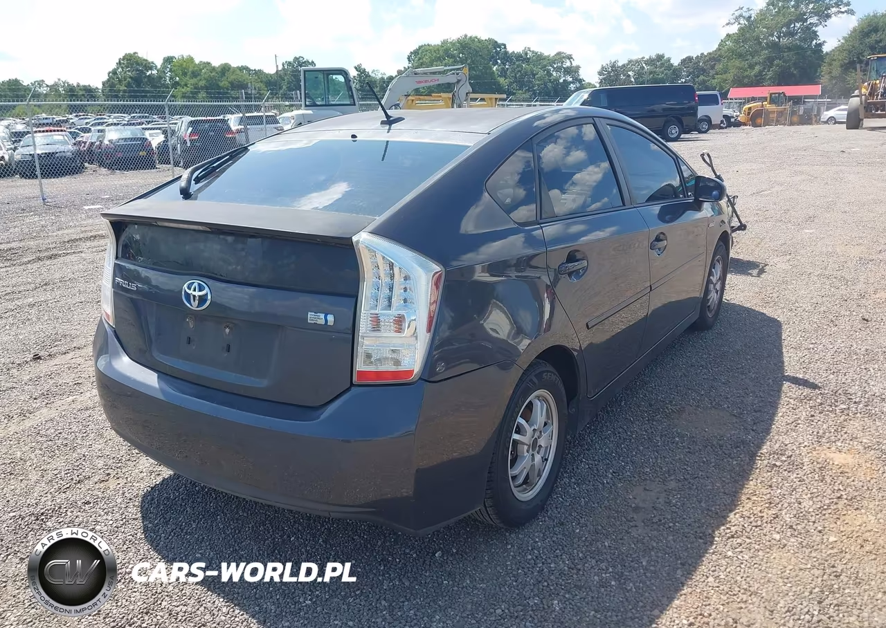 2011 Toyota Prius VIN:JTDKN3DUXB5247038 - 4