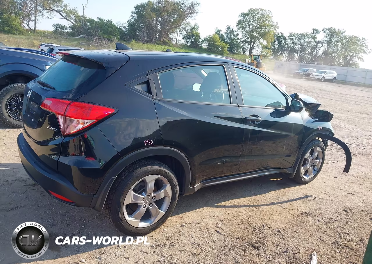 2018 Honda Hr-V Lx VIN:3CZRU6H3XJG715940 - 13