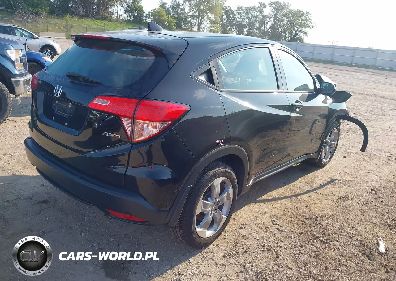 2018 Honda Hr-V Lx VIN:3CZRU6H3XJG715940 - 4