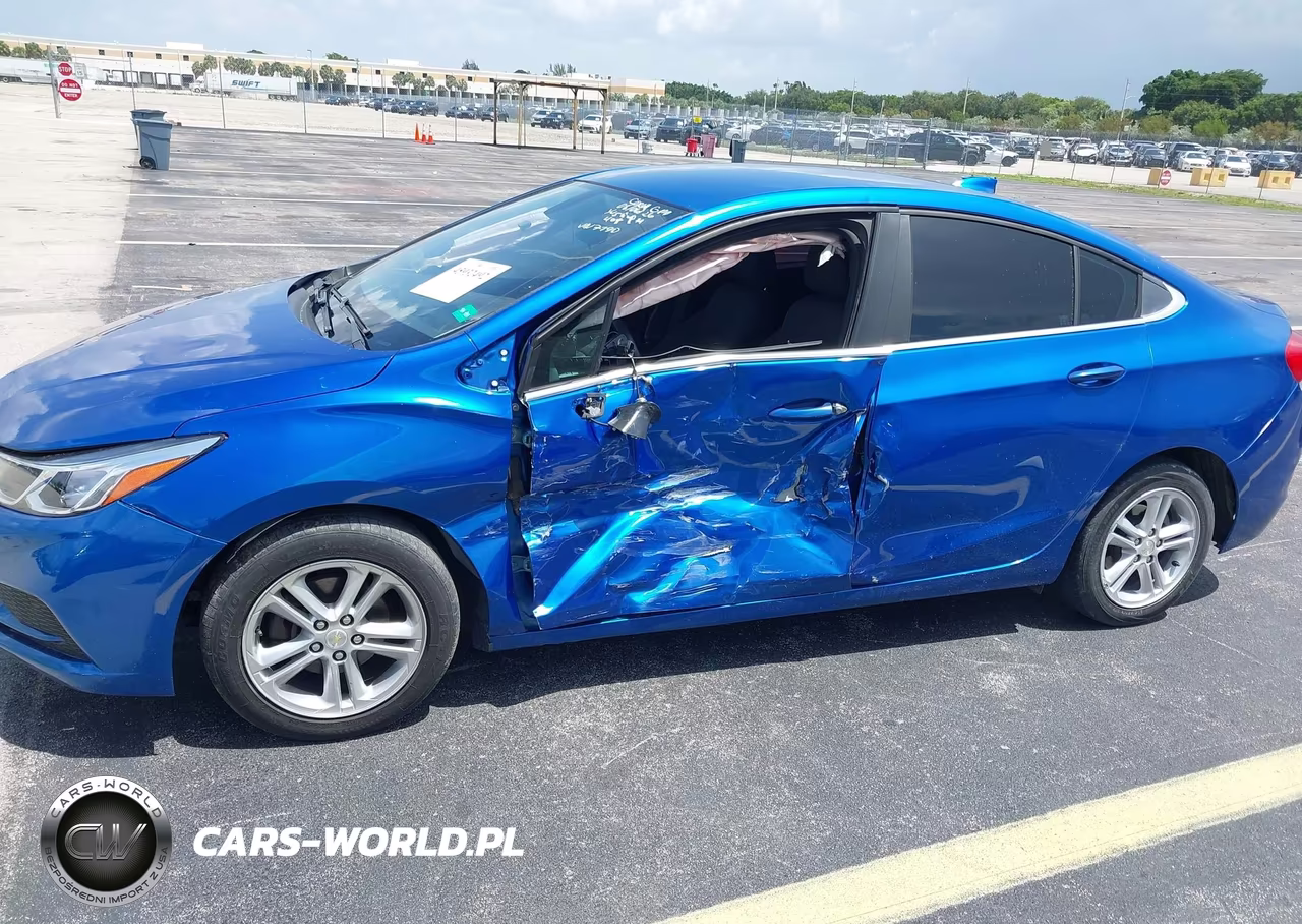 2017 Chevrolet Cruze Lt Auto VIN:1G1BE5SM7H7117190 - 6