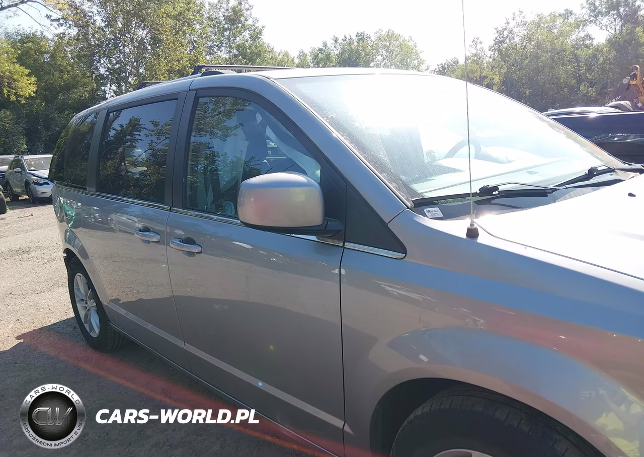 2020 Dodge Grand Caravan Sxt VIN:2C4RDGCG7LR193609 - 13